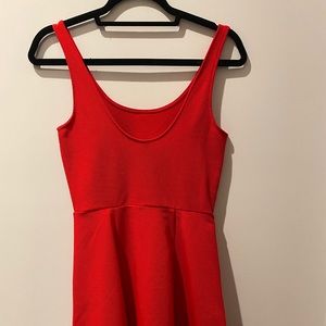 Scoop neck Red dress